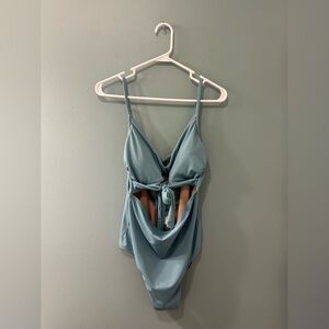 NWOT … SHADE & SHORE “Size: L” One-Piece Swimsuit